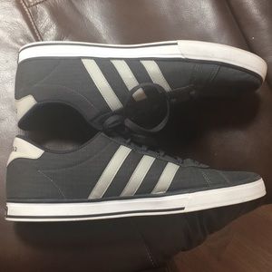 Men’s Adidas Neo Label sneakers